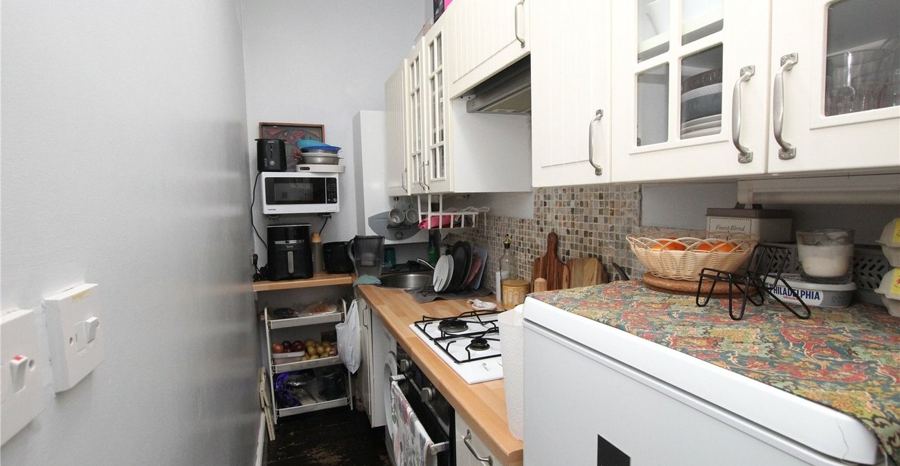 1 bedroom property for sale in Shooters Hill | Robinson Jackson