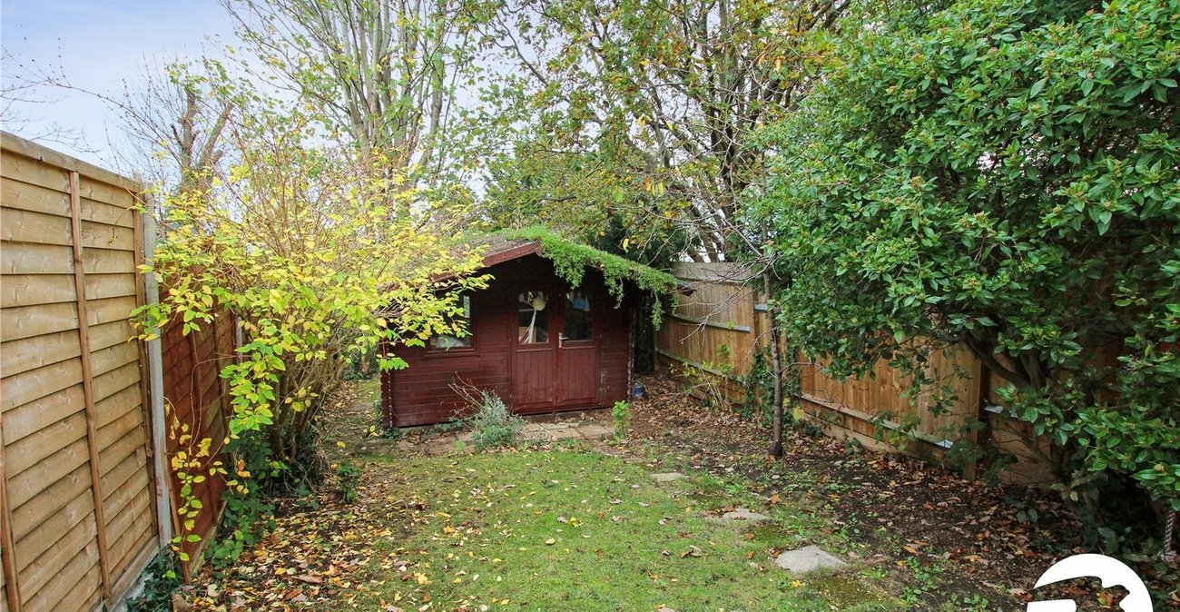 2 bedroom property for sale in Shooters Hill | Robinson Jackson