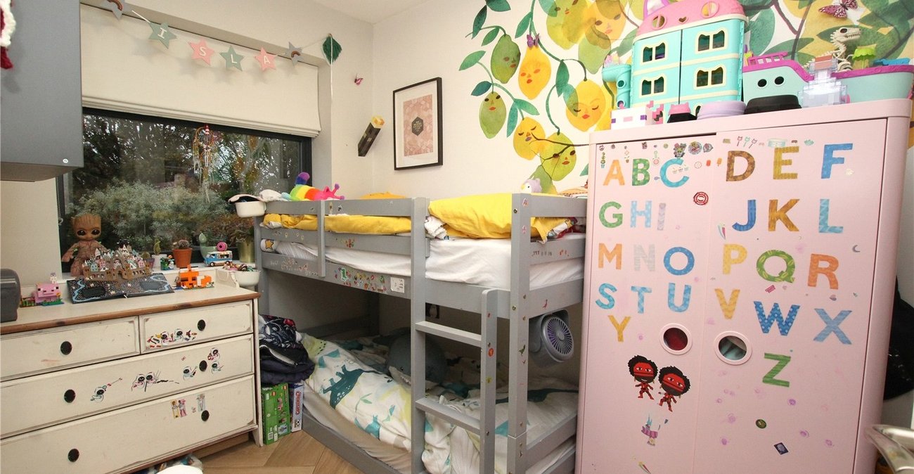 2 bedroom property for sale in Shooters Hill | Robinson Jackson