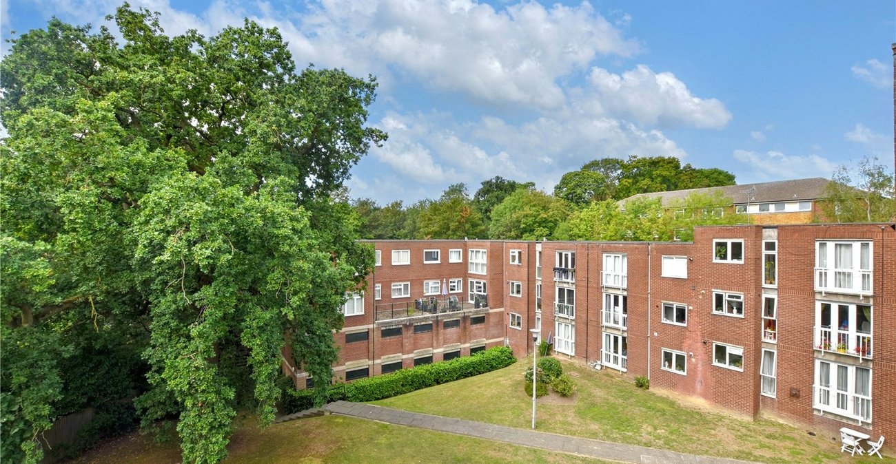 1 bedroom property for sale in Gravel Hill Close | Robinson Jackson