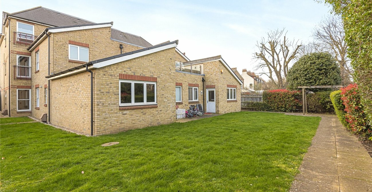 2 bedroom property for sale in Forest Hill | Robinson Jackson