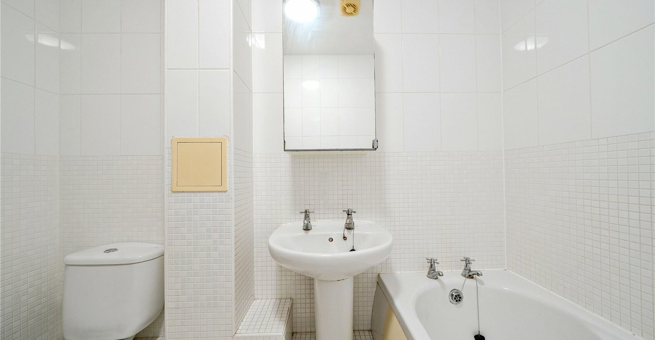 2 bedroom property for sale in Forest Hill | Robinson Jackson