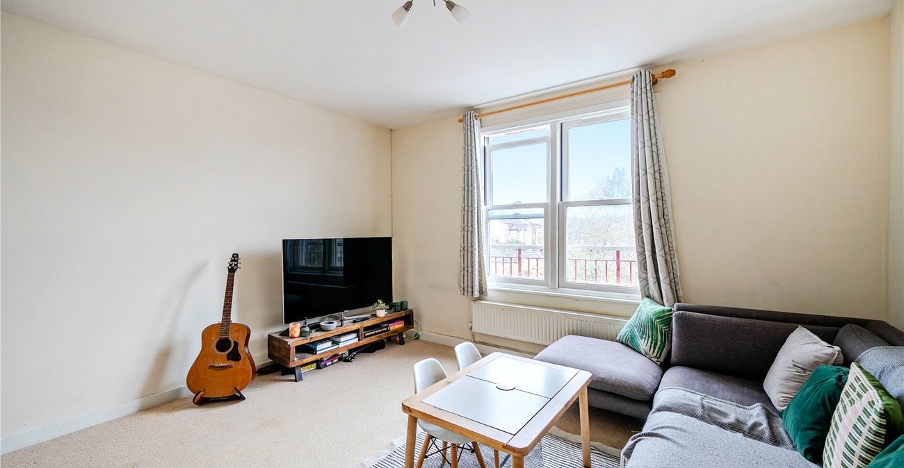 2 bedroom property for sale in Forest Hill | Robinson Jackson