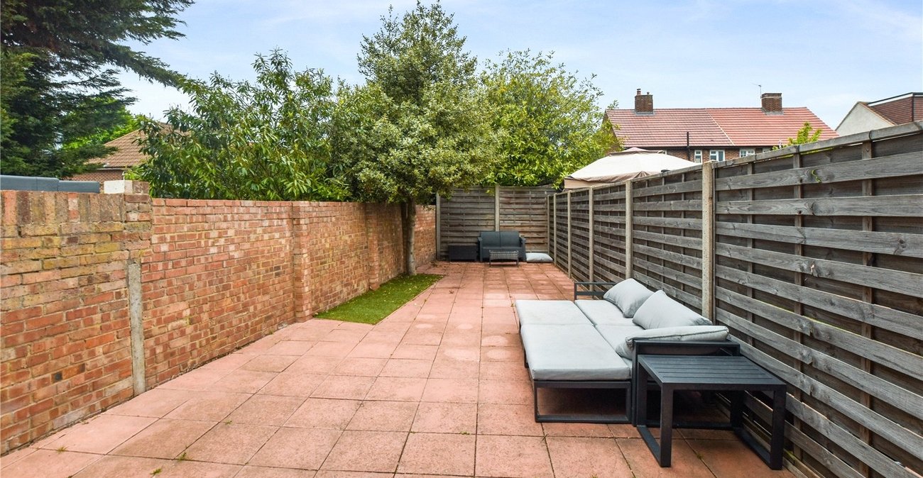 2 bedroom house for sale in Bexley | Robinson Jackson
