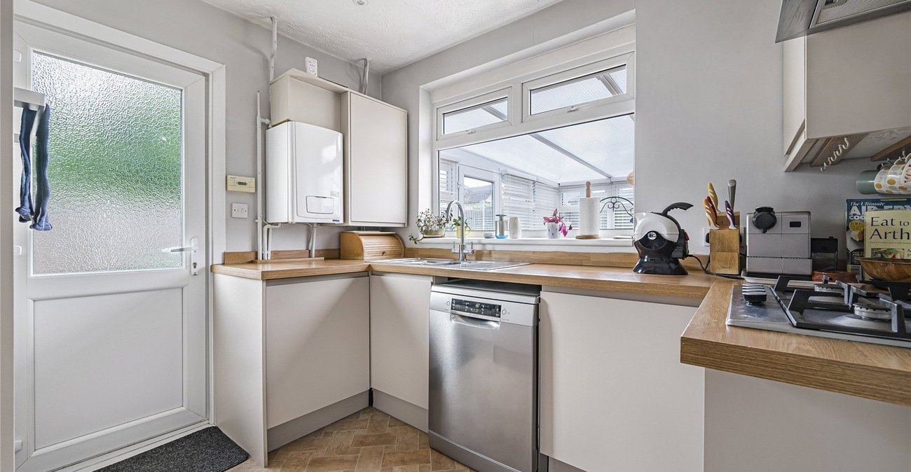 2 bedroom bungalow for sale in Bexley | Robinson Jackson