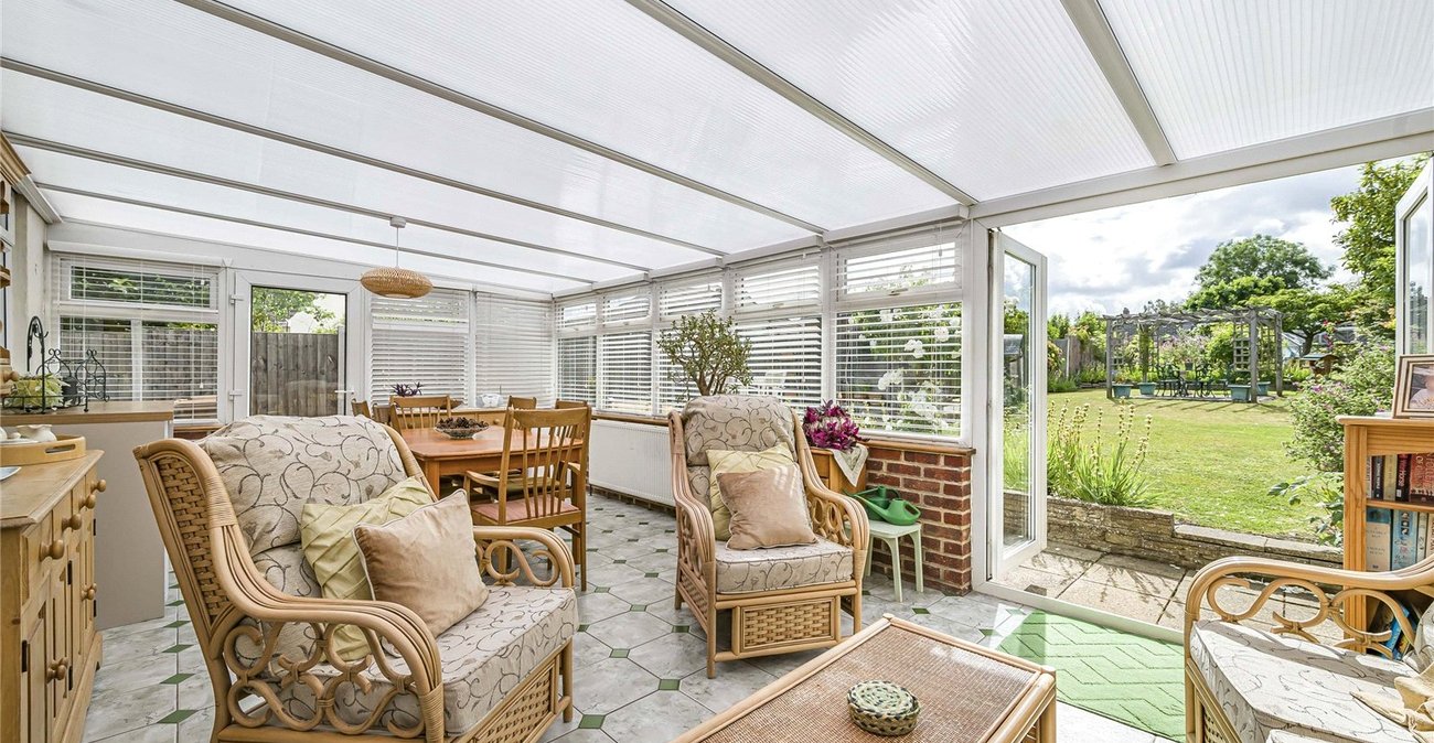 2 bedroom bungalow for sale in Bexley | Robinson Jackson