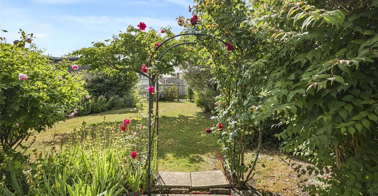 2 bedroom bungalow for sale in Bexley | Robinson Jackson