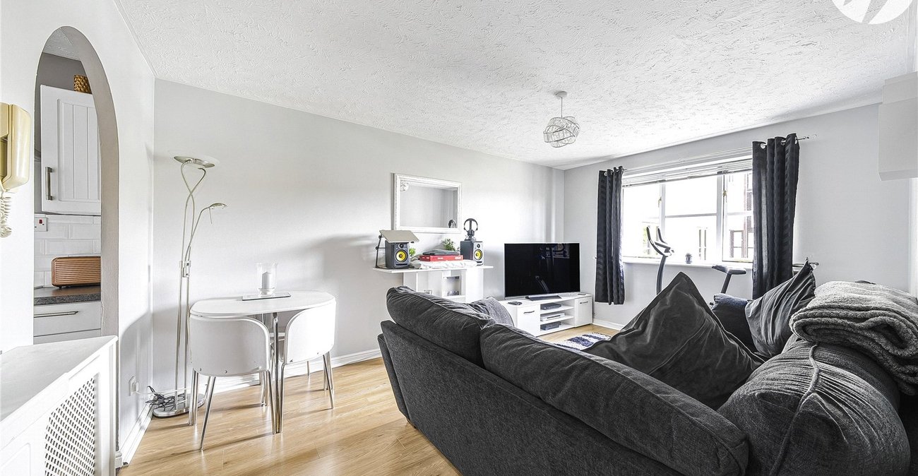 1 bedroom property for sale in Osbourne Road | Robinson Jackson