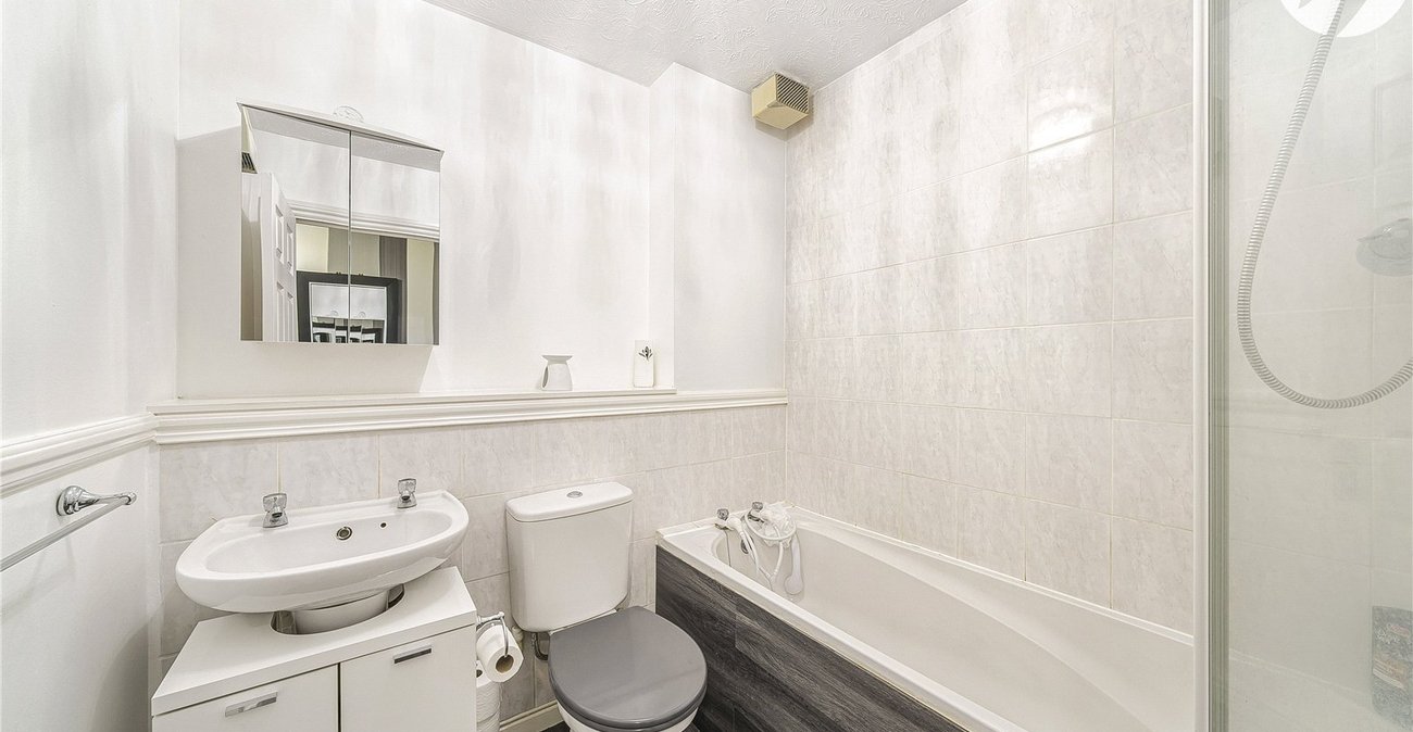 1 bedroom property for sale in Osbourne Road | Robinson Jackson