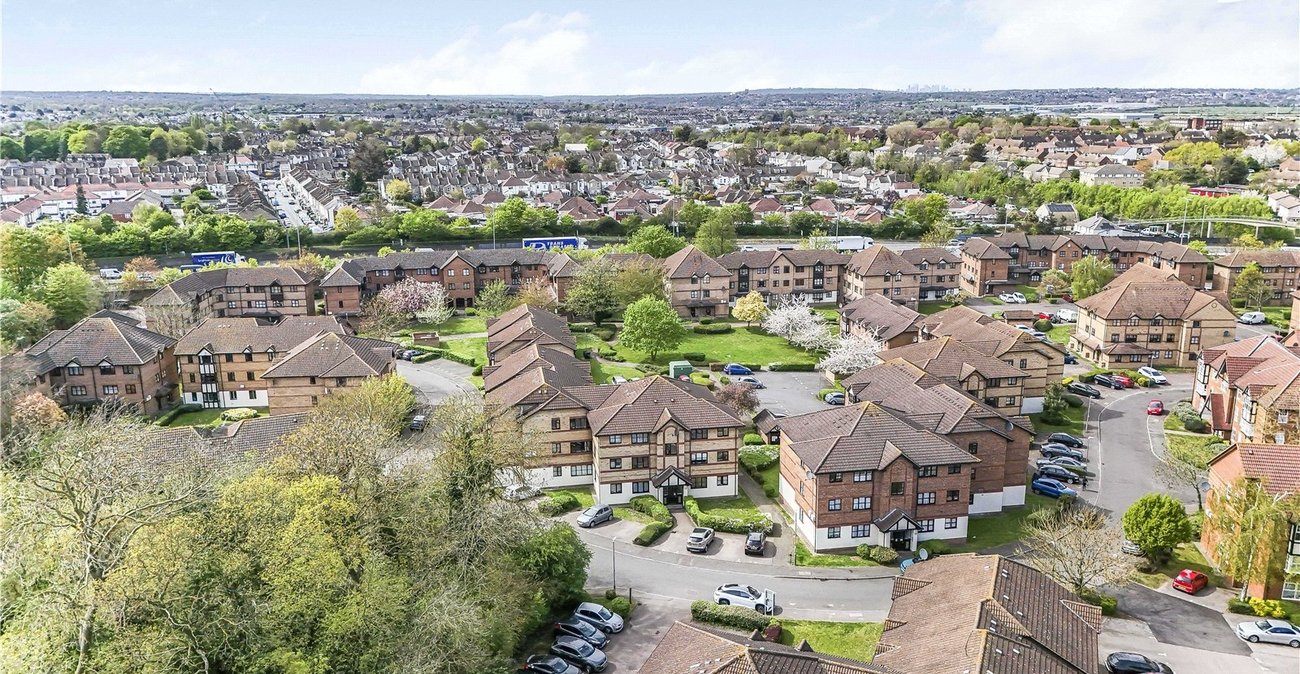 1 bedroom property for sale in Osbourne Road | Robinson Jackson