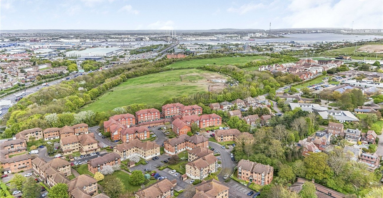 1 bedroom property for sale in Osbourne Road | Robinson Jackson