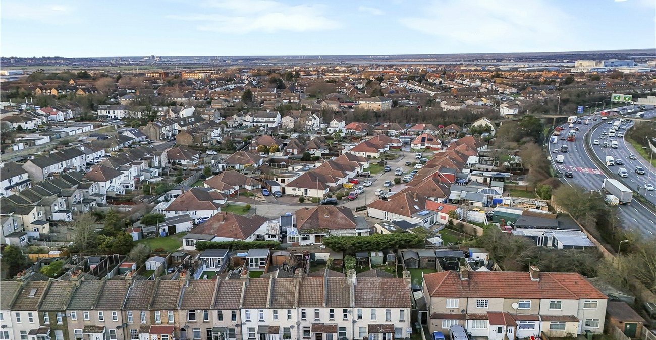 3 bedroom house for sale in Dartford | Robinson Jackson