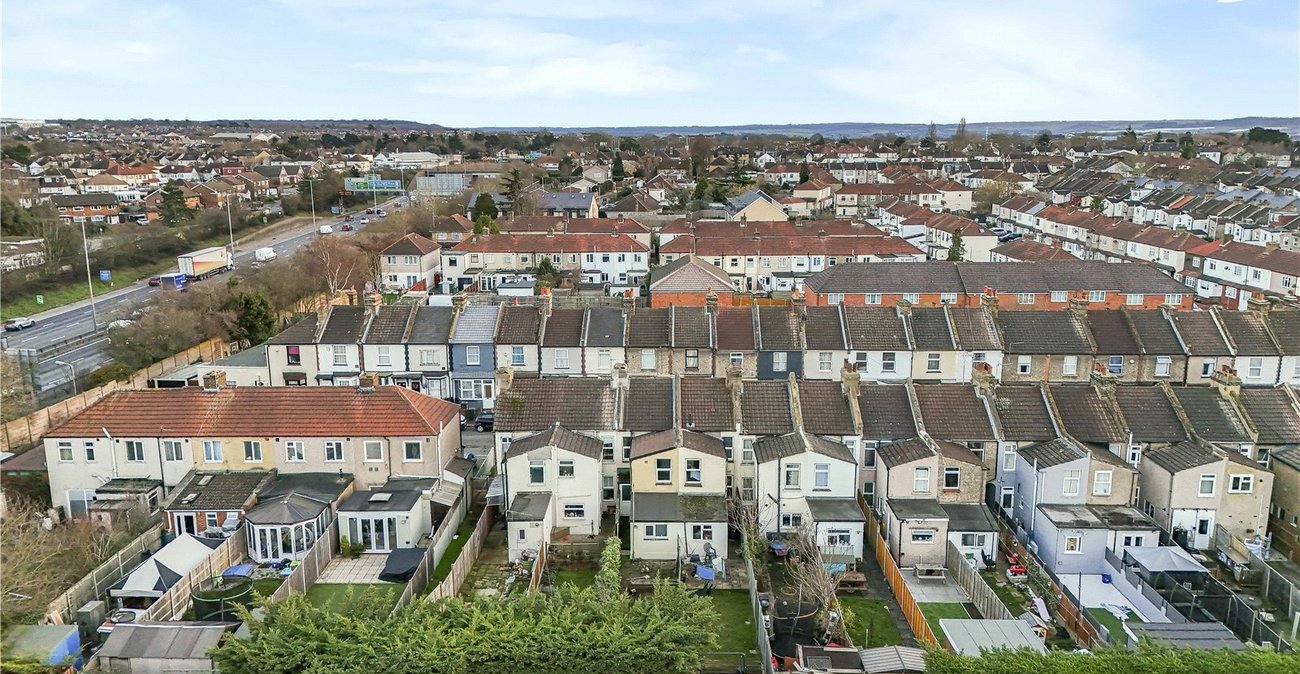 3 bedroom house for sale in Dartford | Robinson Jackson