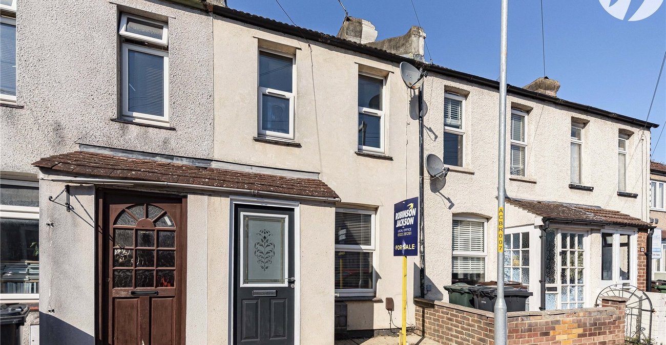 3 bedroom house for sale in Dartford | Robinson Jackson