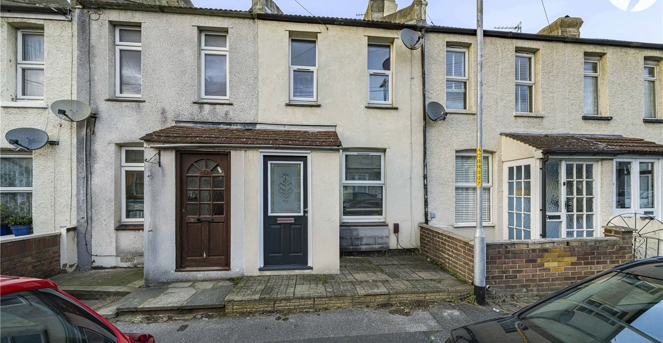 3 bedroom house for sale in Dartford | Robinson Jackson