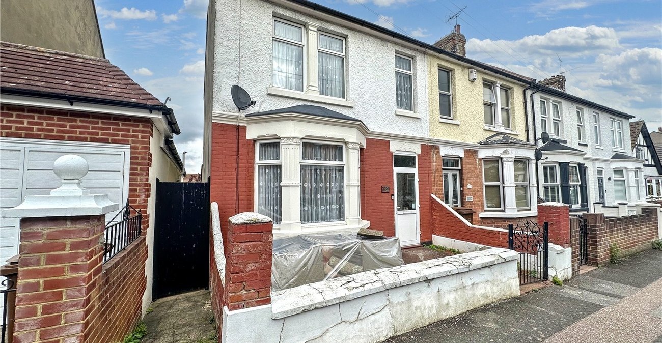 3 bedroom house for sale in Gillingham | Robinson Michael & Jackson