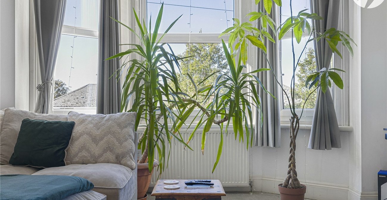 1 bedroom property for sale in Greenhithe | Robinson Jackson