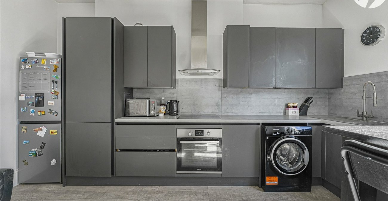 1 bedroom property for sale in Greenhithe | Robinson Jackson