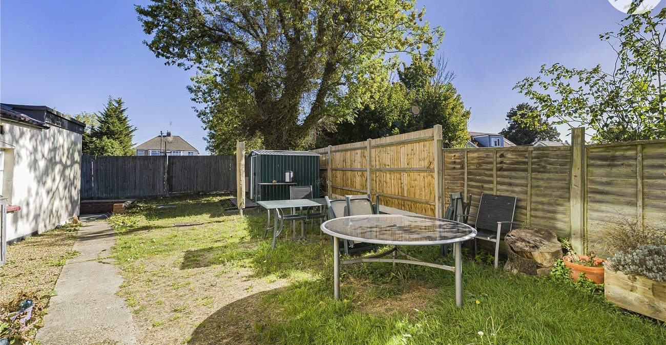 1 bedroom property for sale in Greenhithe | Robinson Jackson