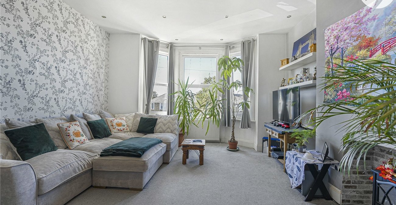 1 bedroom property for sale in Greenhithe | Robinson Jackson