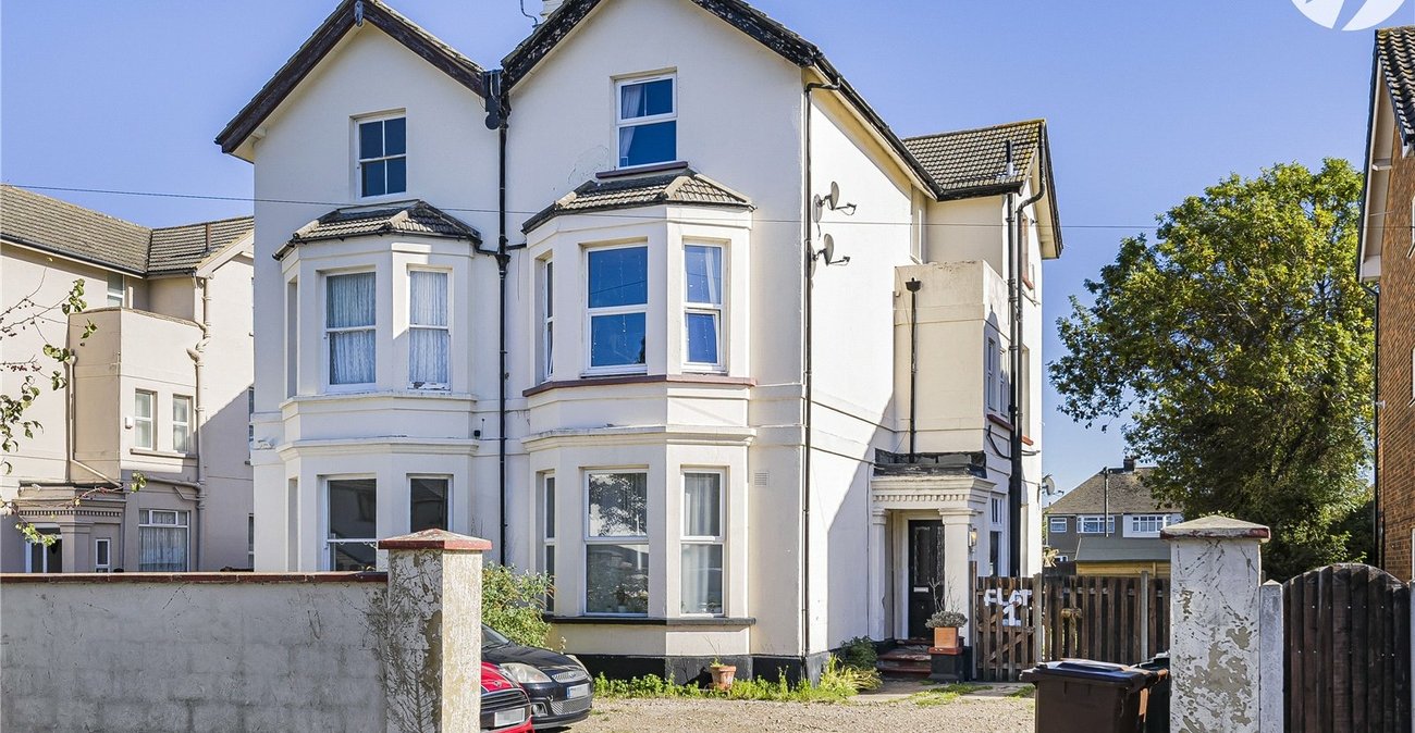 1 bedroom property for sale in Greenhithe | Robinson Jackson