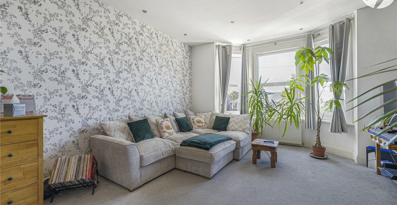 1 bedroom property for sale in Greenhithe | Robinson Jackson