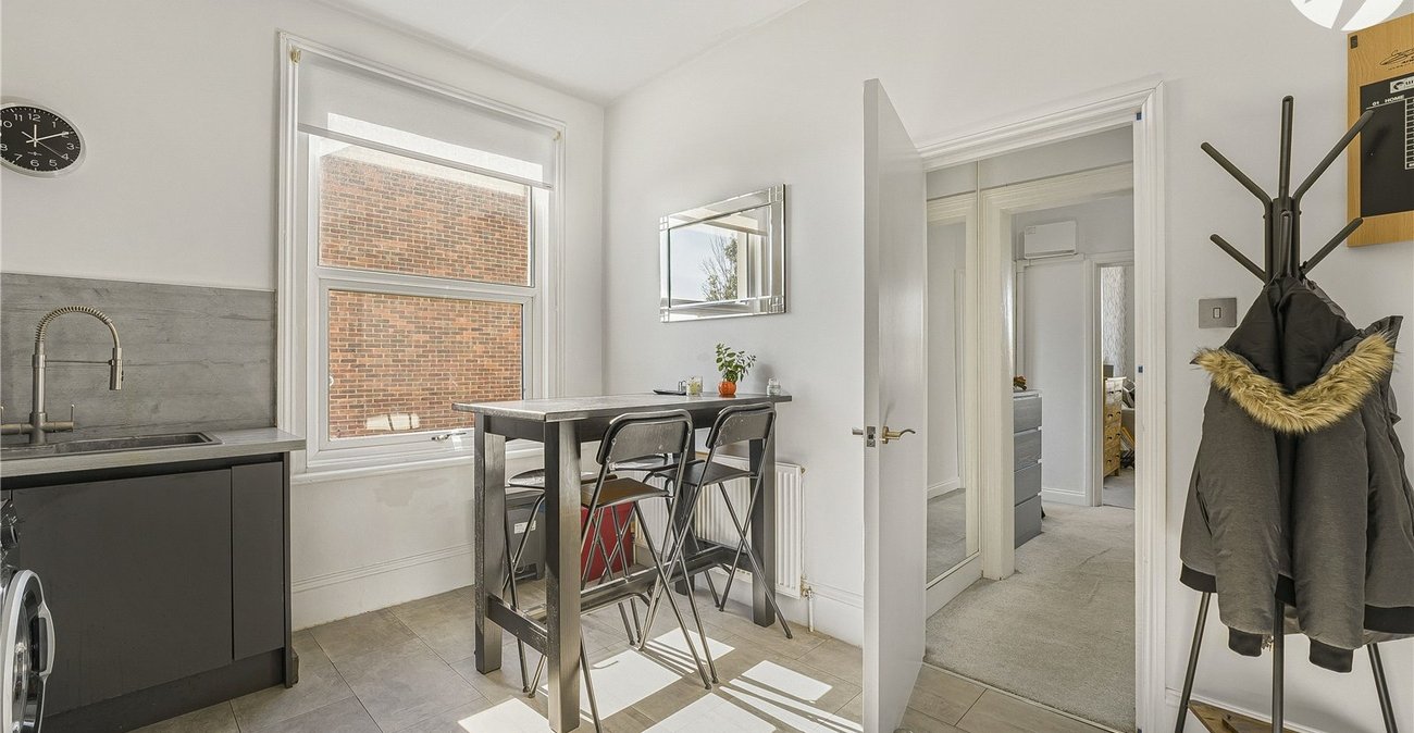 1 bedroom property for sale in Greenhithe | Robinson Jackson