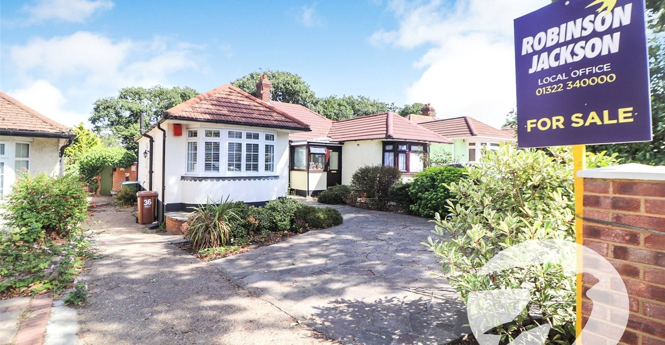 2 bedroom bungalow for sale in Erith | Robinson Jackson