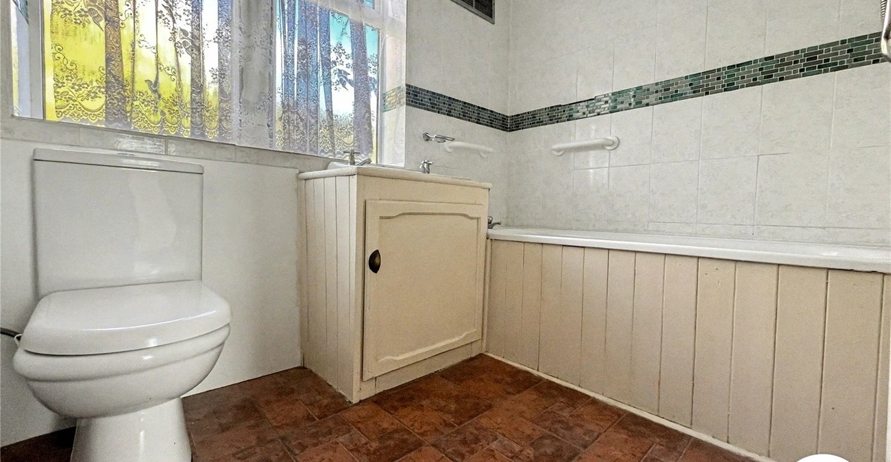 3 bedroom house for sale in Rochester | Robinson Michael & Jackson