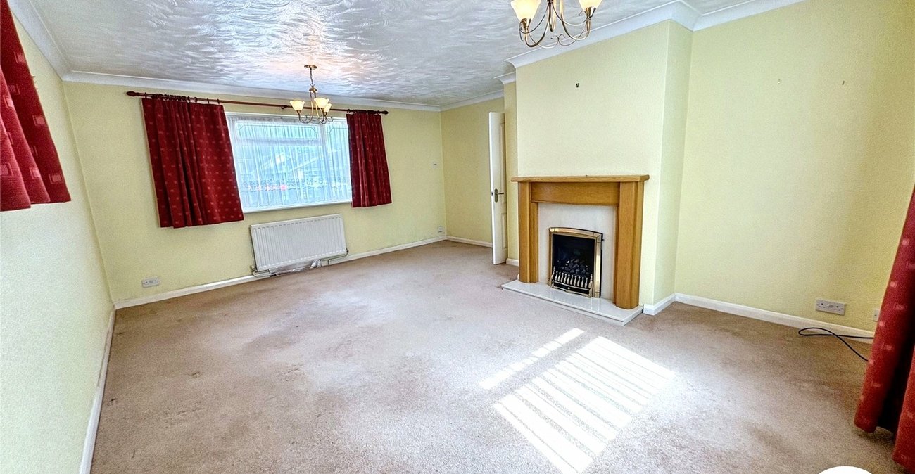 2 bedroom bungalow for sale in Maidstone | Robinson Michael & Jackson