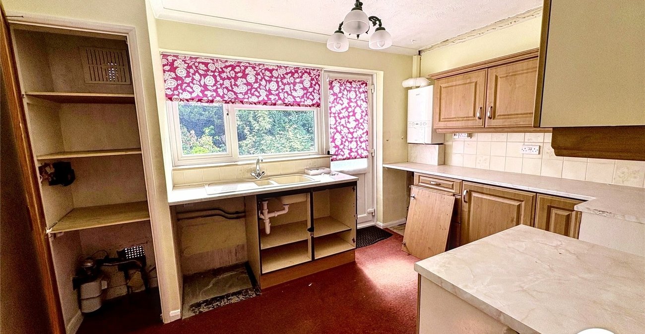 2 bedroom bungalow for sale in Maidstone | Robinson Michael & Jackson