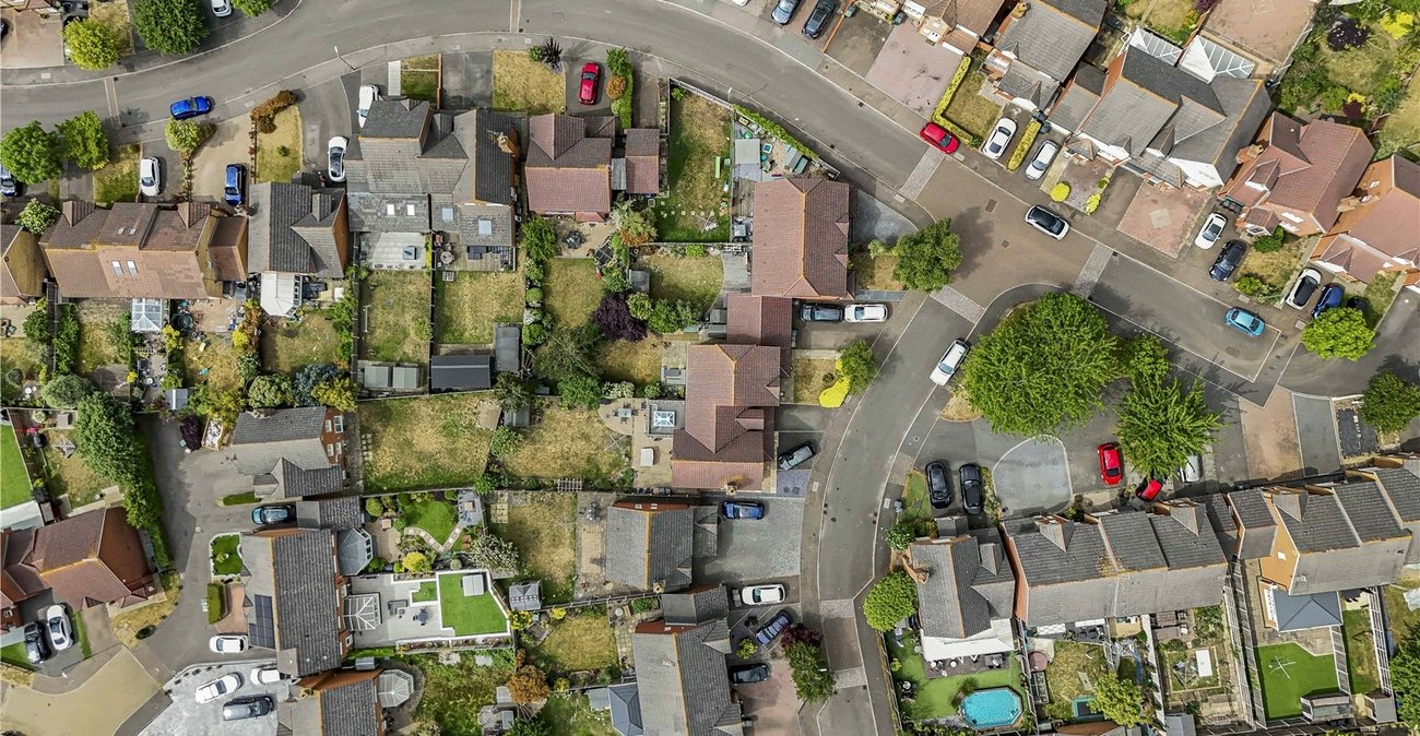 3 bedroom house for sale in Swanscombe | Robinson Jackson