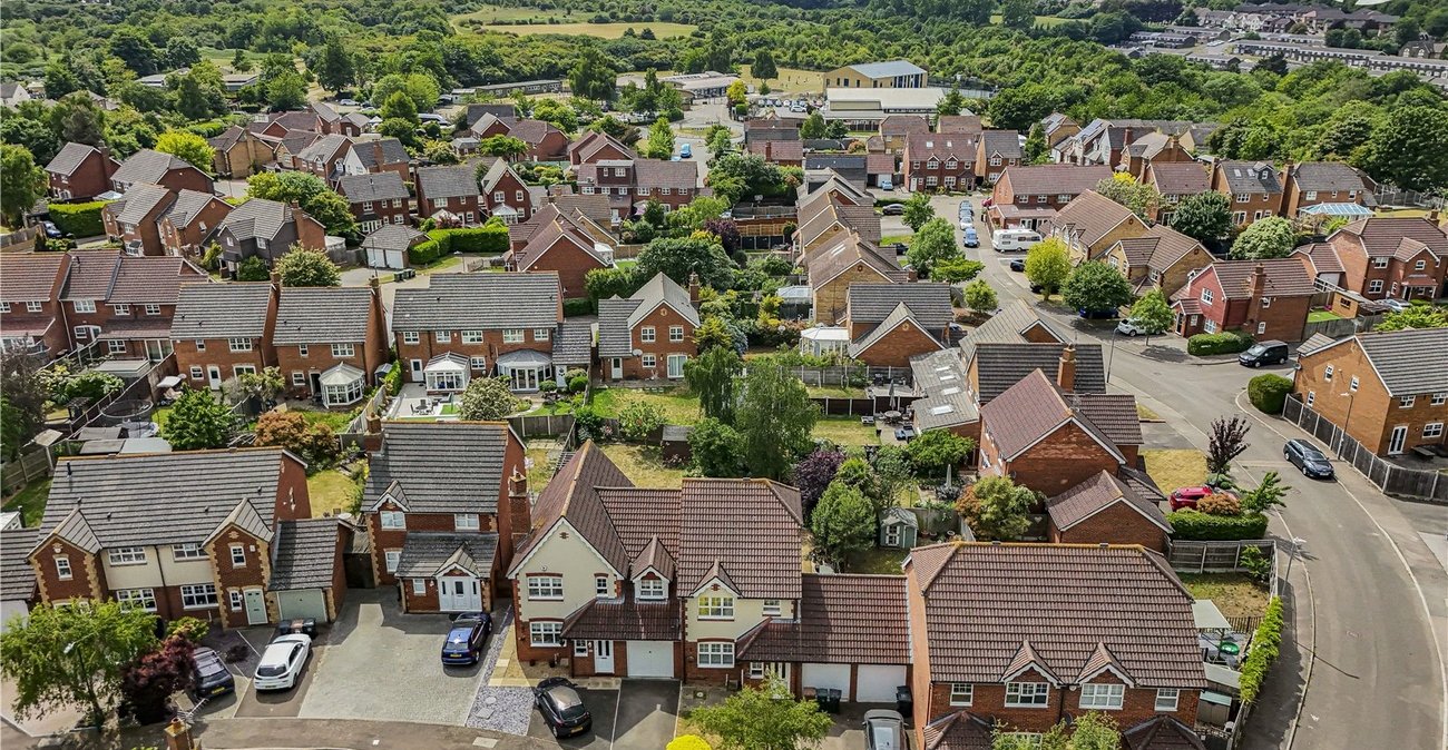 3 bedroom house for sale in Swanscombe | Robinson Jackson