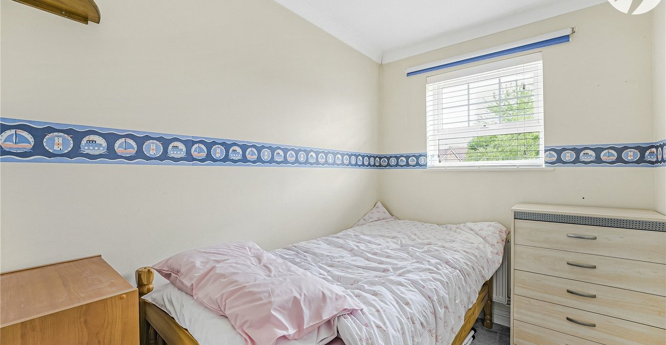 3 bedroom house for sale in Swanscombe | Robinson Jackson