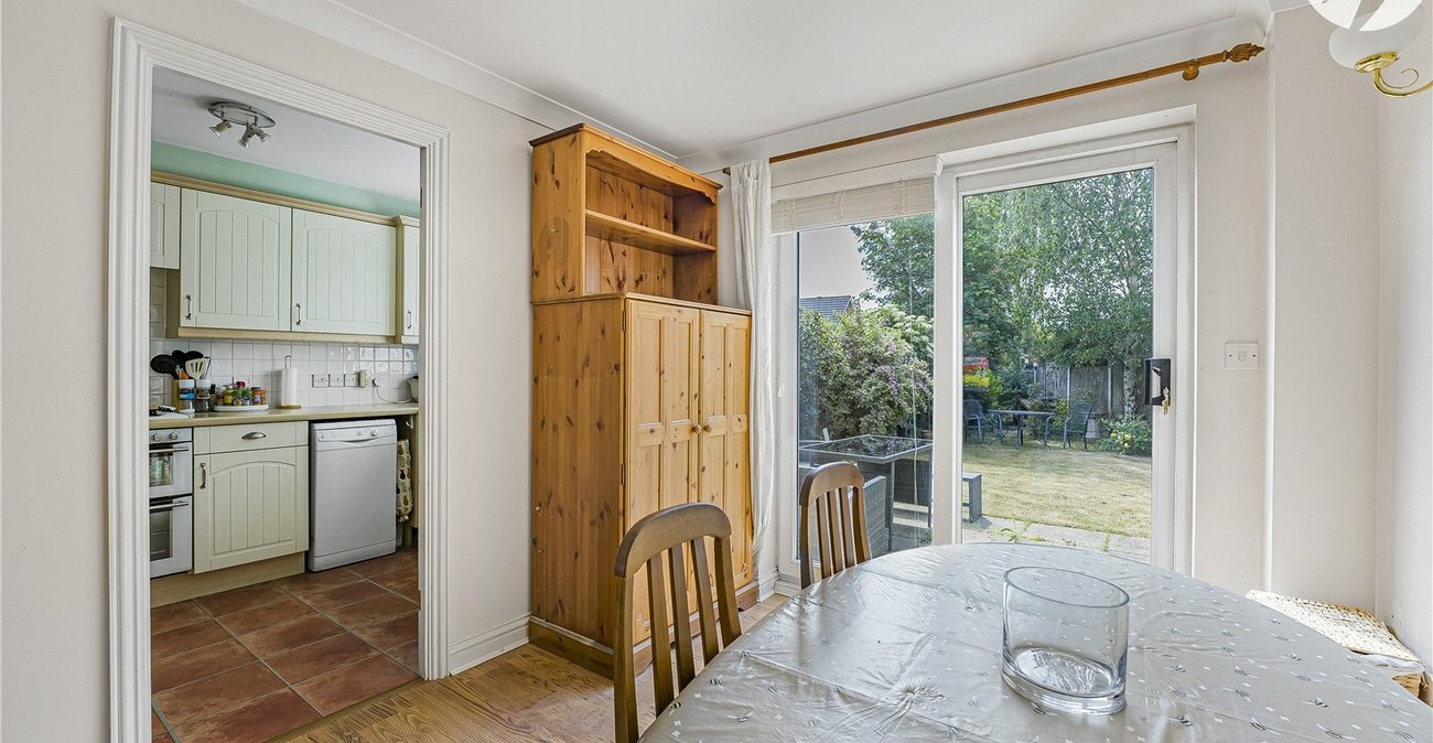 3 bedroom house for sale in Swanscombe | Robinson Jackson