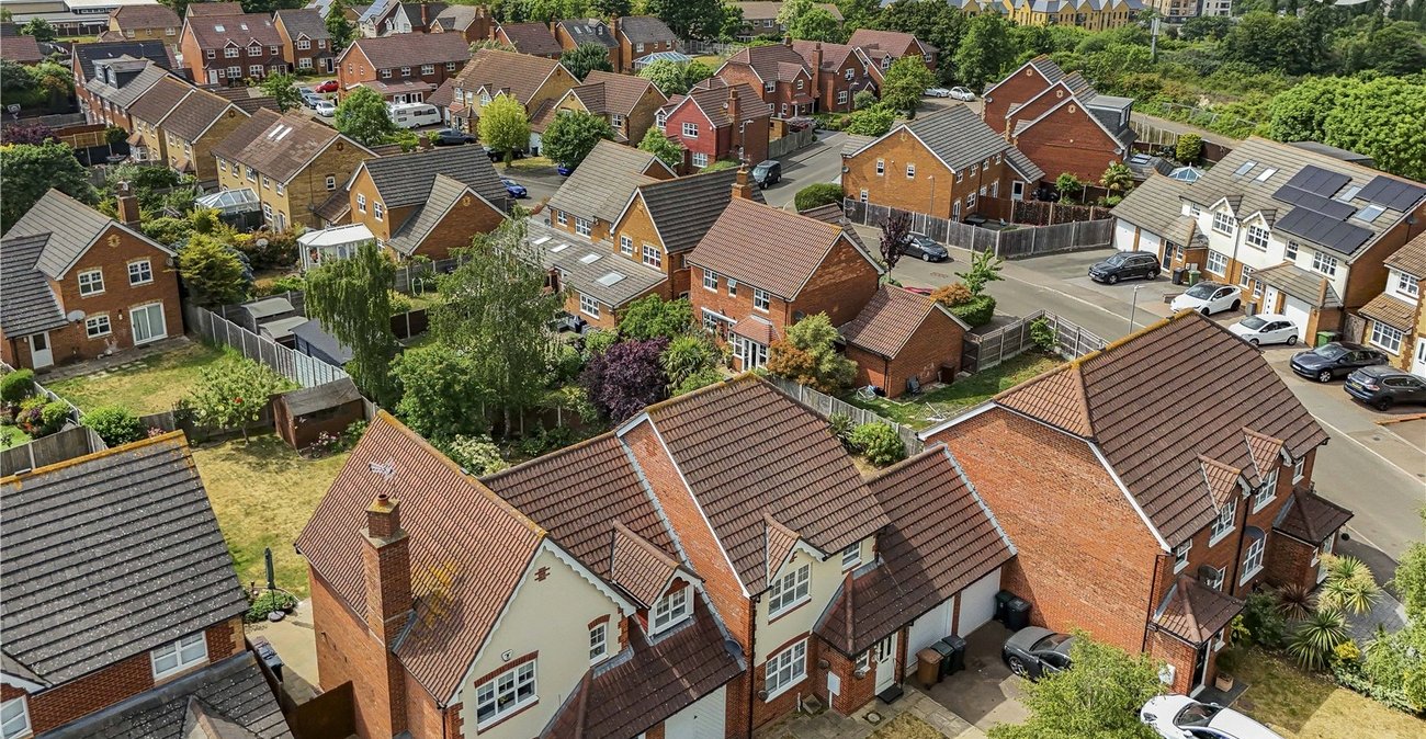 3 bedroom house for sale in Swanscombe | Robinson Jackson