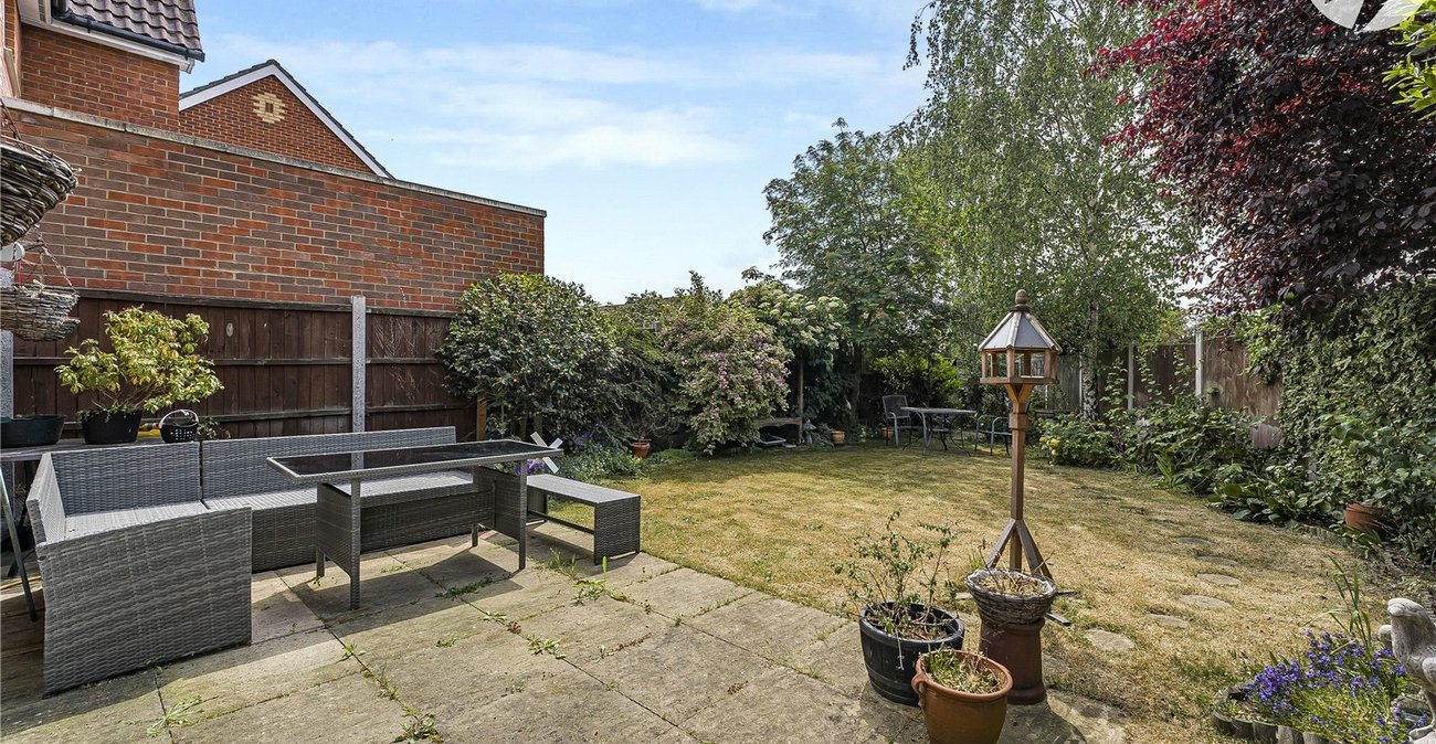 3 bedroom house for sale in Swanscombe | Robinson Jackson