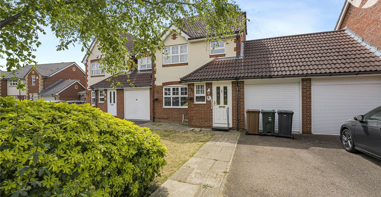 3 bedroom house for sale in Swanscombe | Robinson Jackson