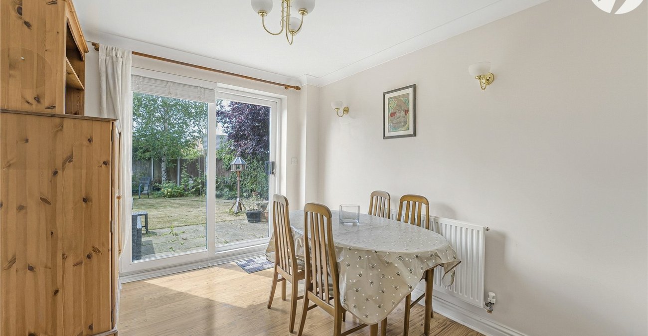 3 bedroom house for sale in Swanscombe | Robinson Jackson