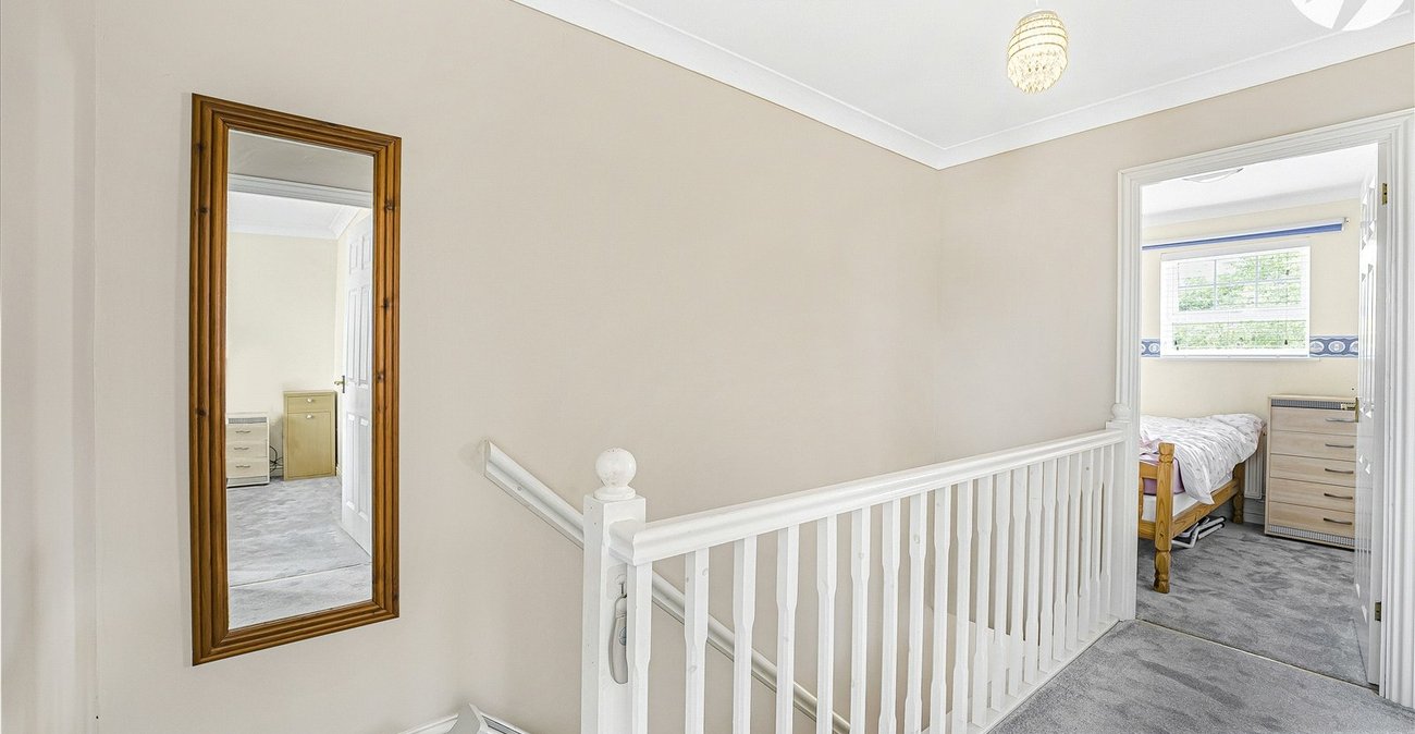 3 bedroom house for sale in Swanscombe | Robinson Jackson