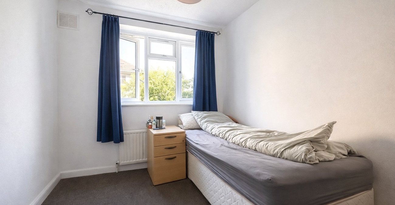 4 bedroom house for sale in London | Robinson Jackson