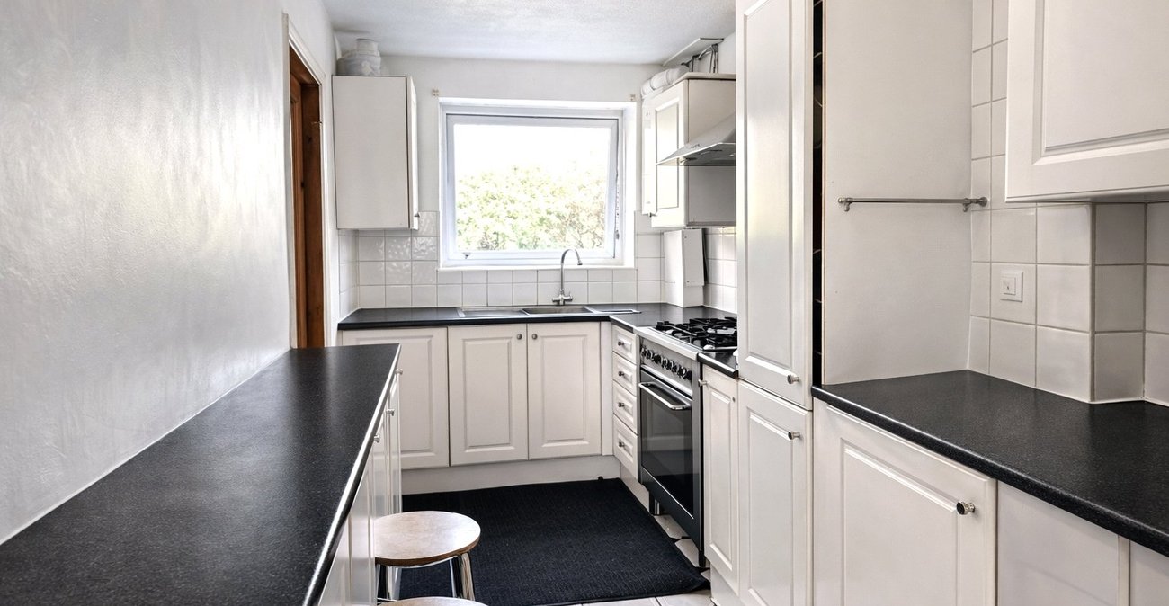 4 bedroom house for sale in London | Robinson Jackson