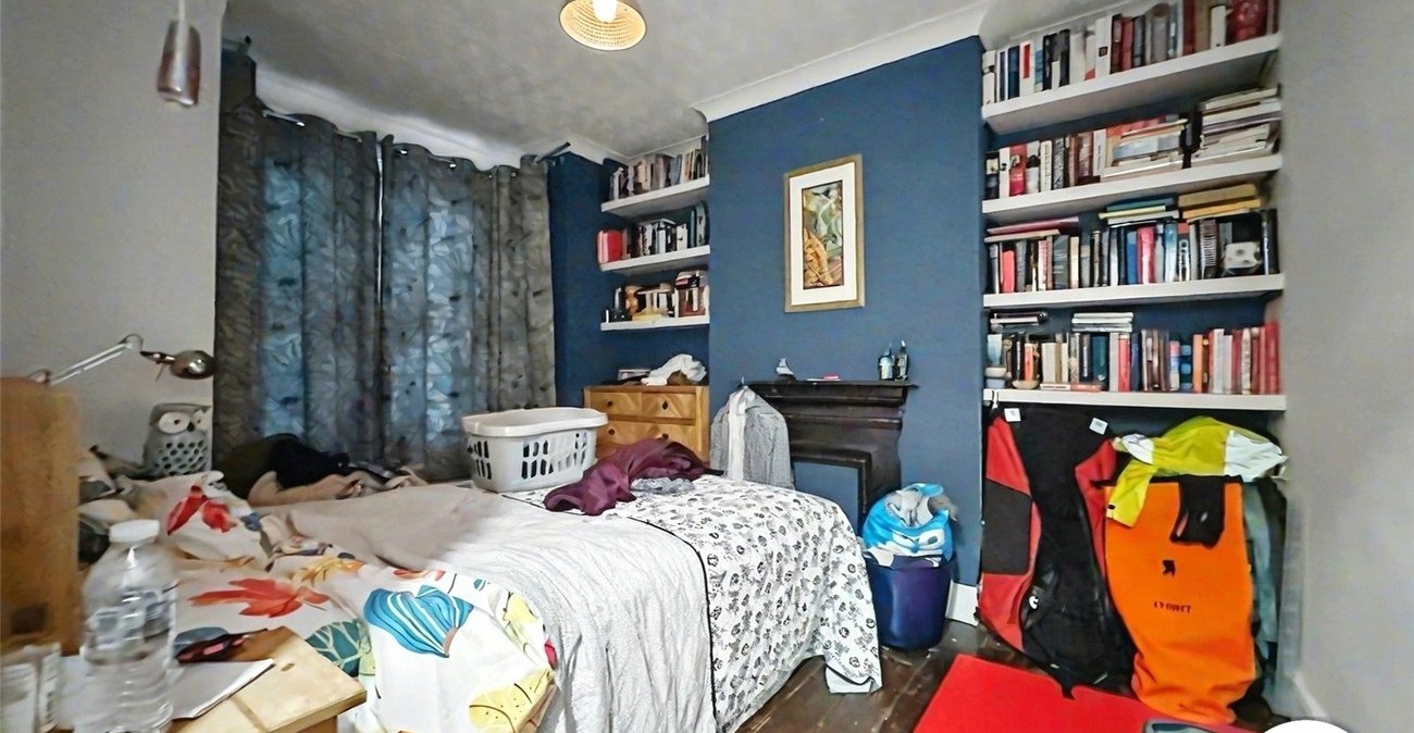 3 bedroom house for sale in Rochester | Robinson Michael & Jackson