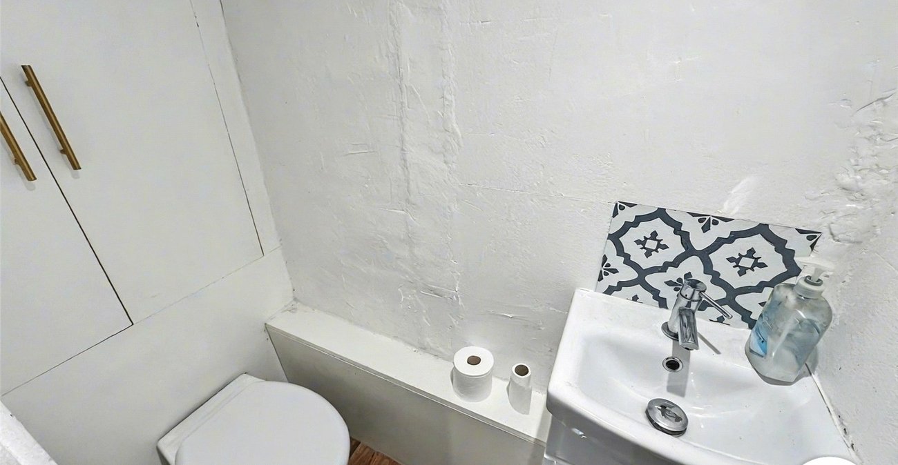 3 bedroom house for sale in Rochester | Robinson Michael & Jackson