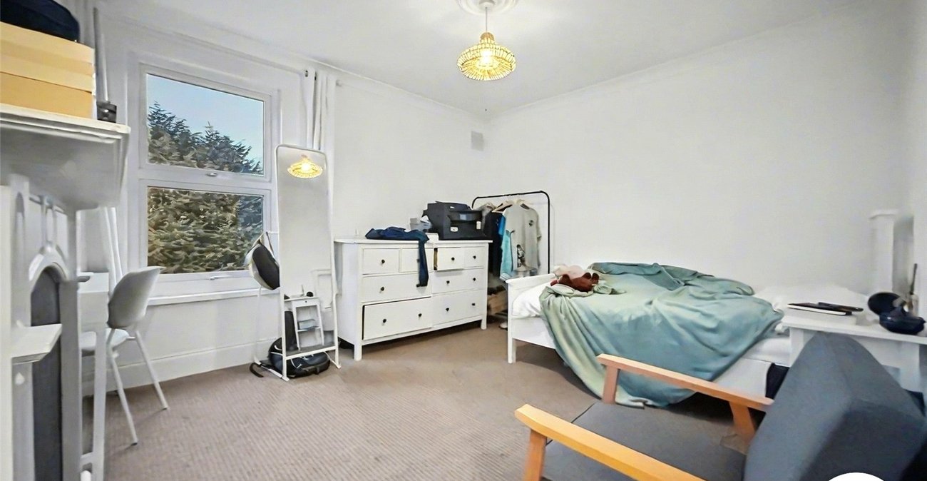 3 bedroom house for sale in Rochester | Robinson Michael & Jackson