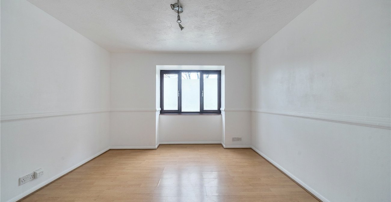 1 bedroom property for sale in London | Robinson Jackson