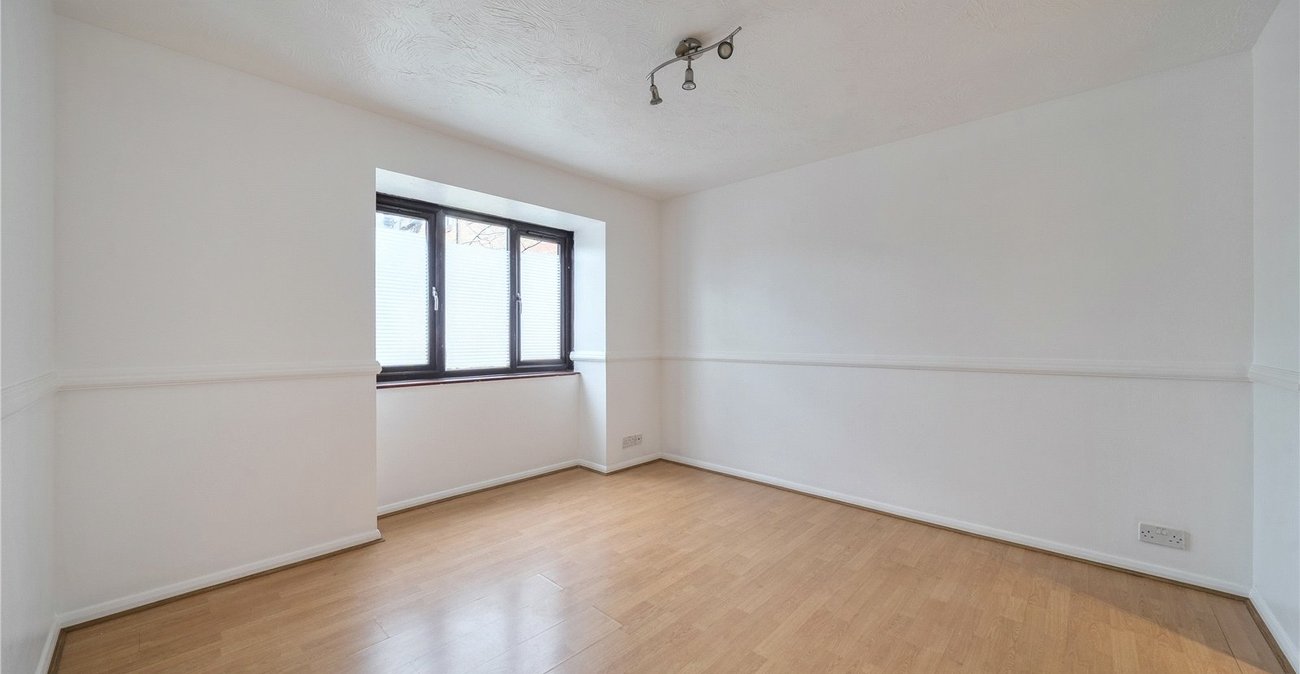 1 bedroom property for sale in  | Robinson Jackson