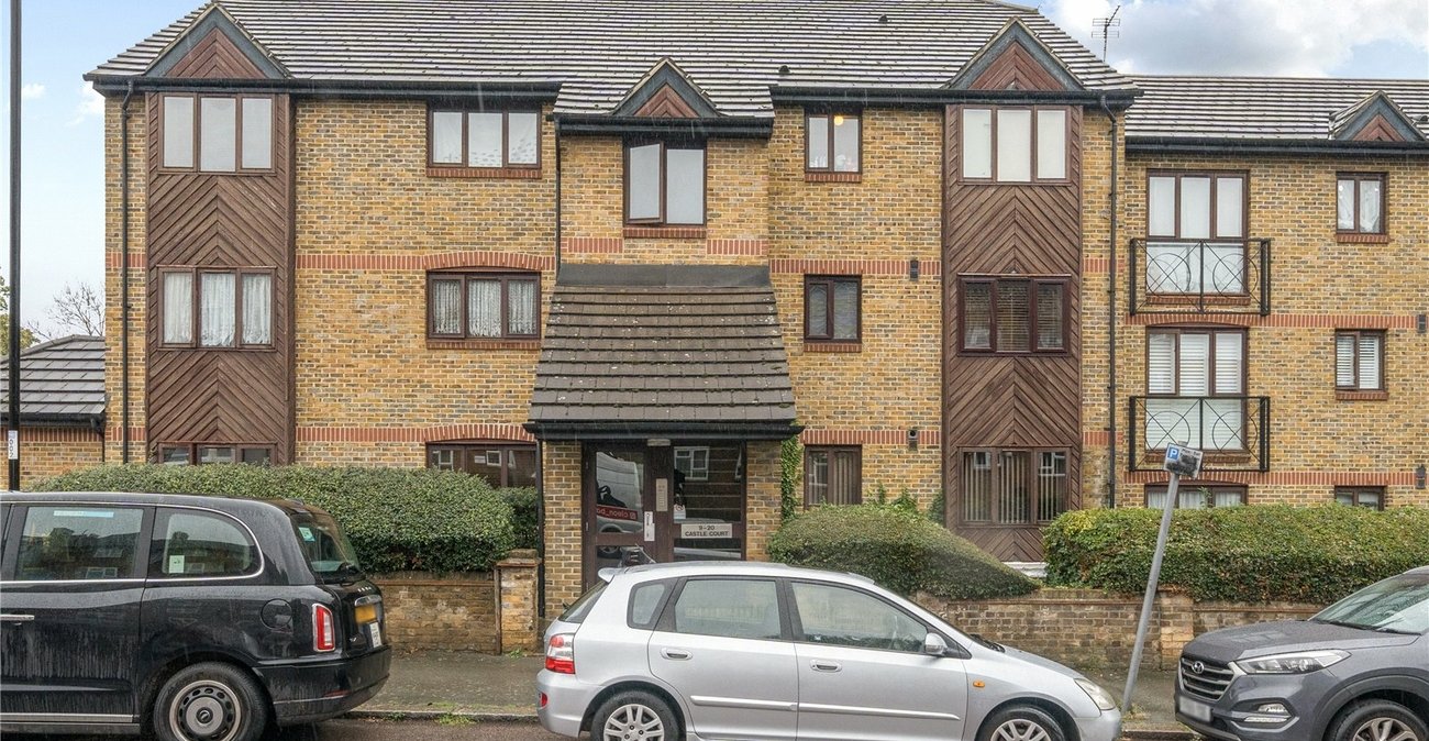 1 bedroom property for sale in  | Robinson Jackson