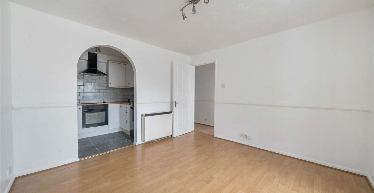 1 bedroom property for sale in Sydenham | Robinson Jackson