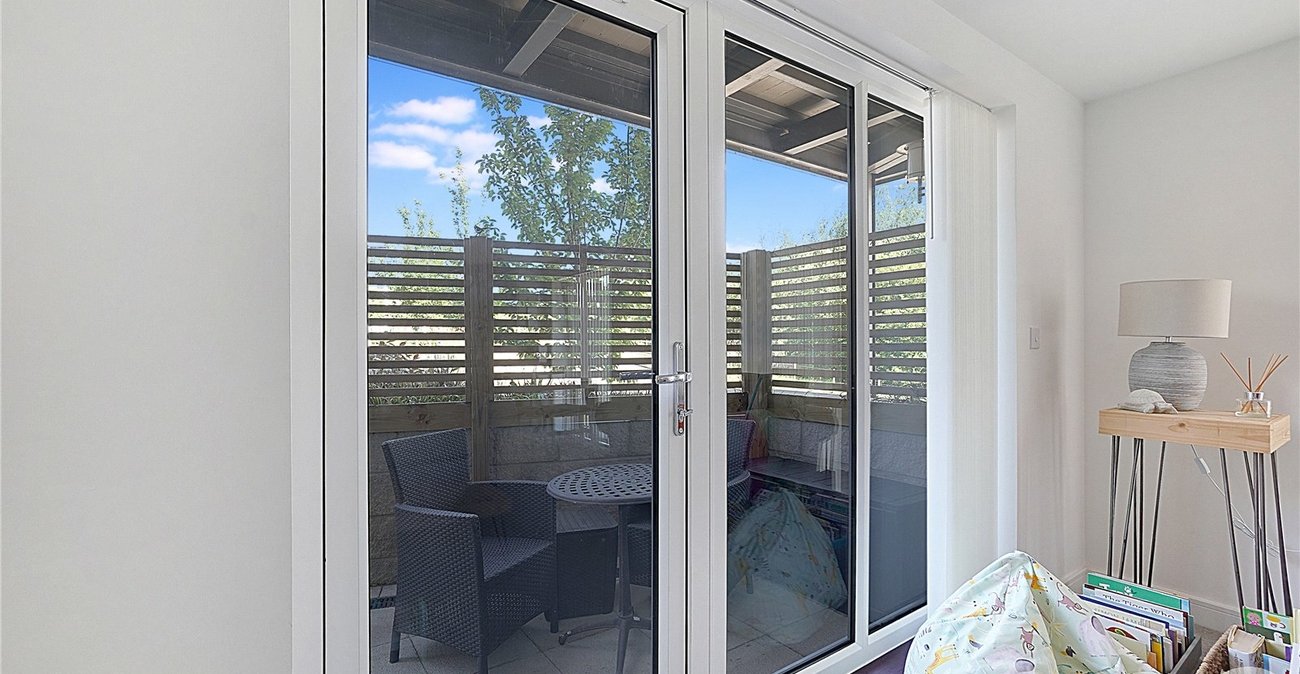 2 bedroom property for sale in Castle Hill | Robinson Jackson